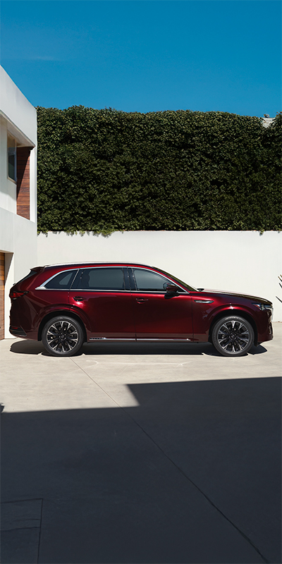 mazda CX-90 en color rojo Artesanal